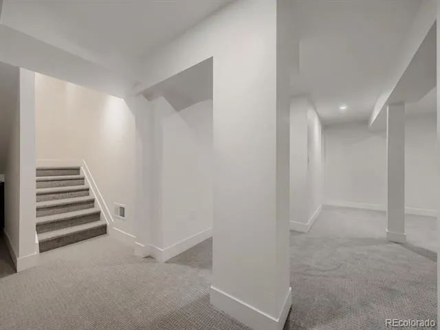 2813 S Xanadu Way Aurora, CO 80014