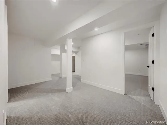 2813 S Xanadu Way Aurora, CO 80014