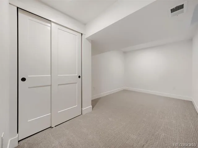 2813 S Xanadu Way Aurora, CO 80014