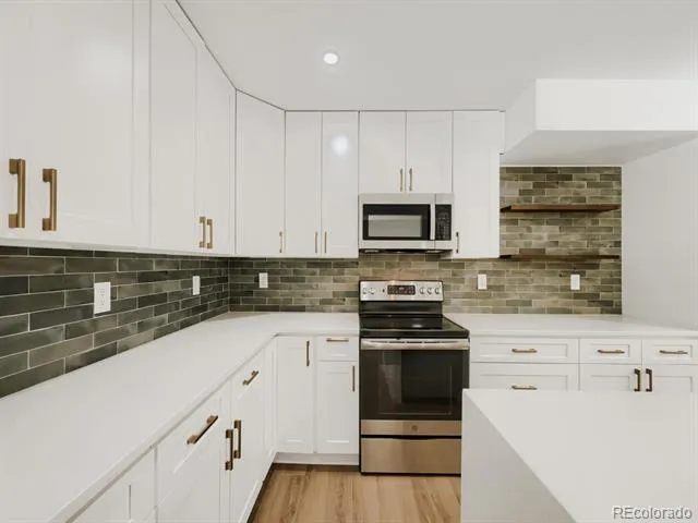 2813 S Xanadu Way Aurora, CO 80014