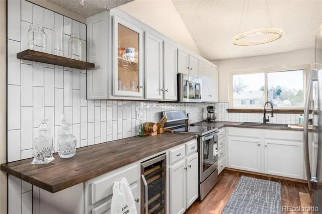3696 S Depew Street #303 Lakewood, CO 80235