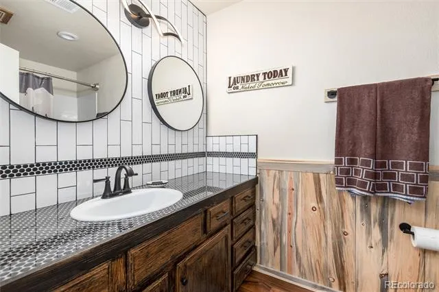 3696 S Depew Street #303 Lakewood, CO 80235