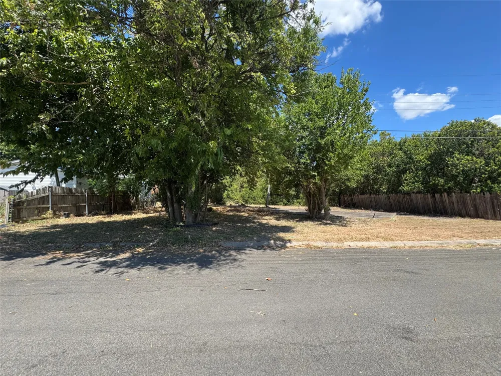 113 Bridle Trail Hewitt, TX 76643