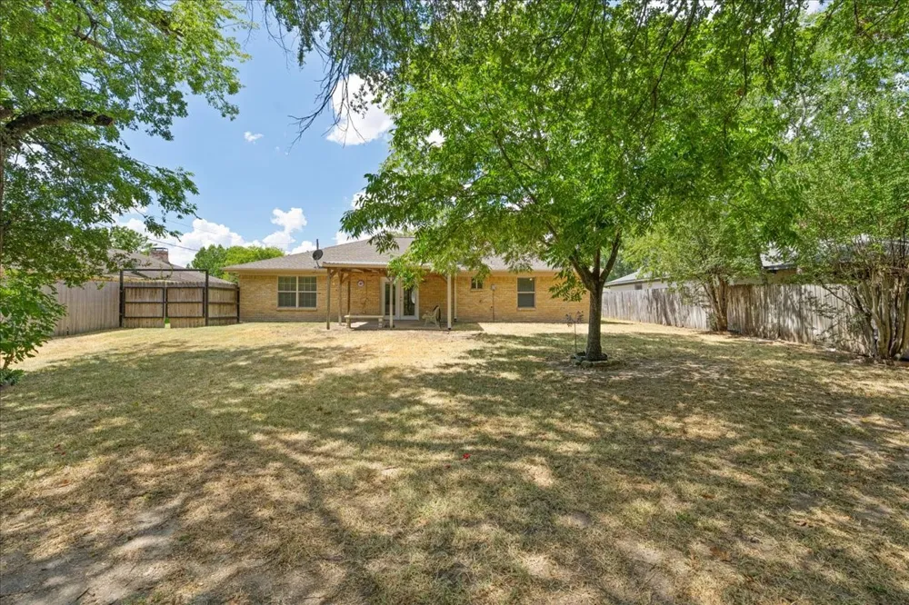 3201 Louis Avenue Corsicana, TX 75110