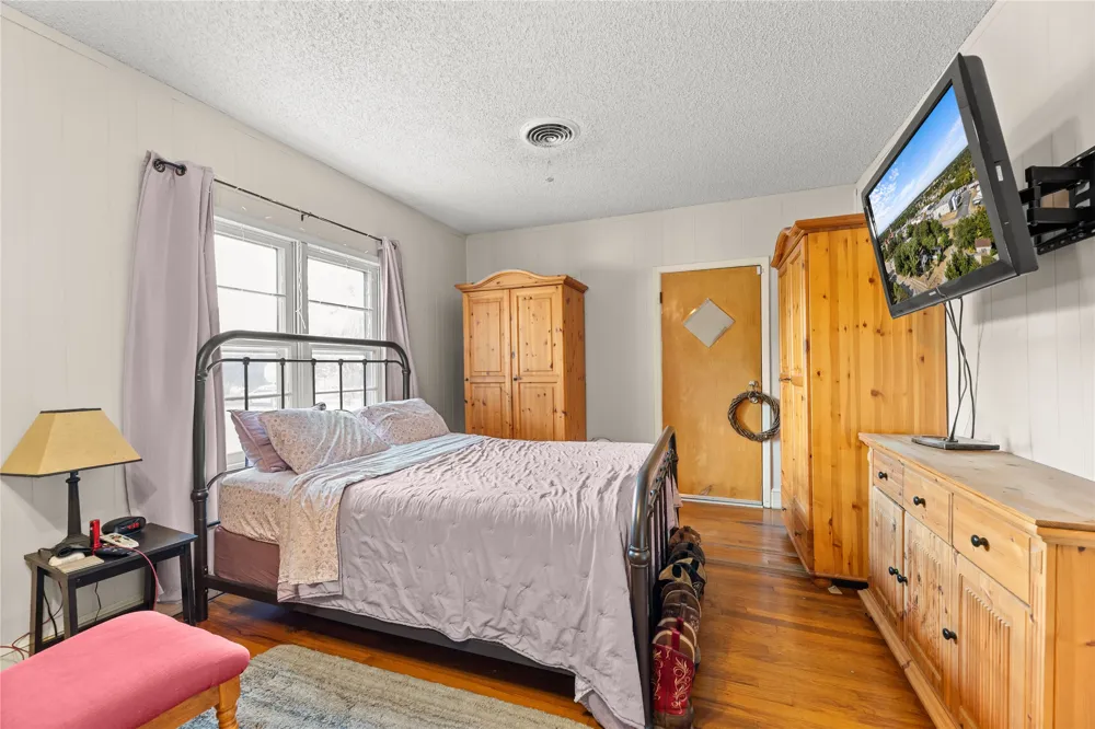 207 S Erath Meridian, TX 76665