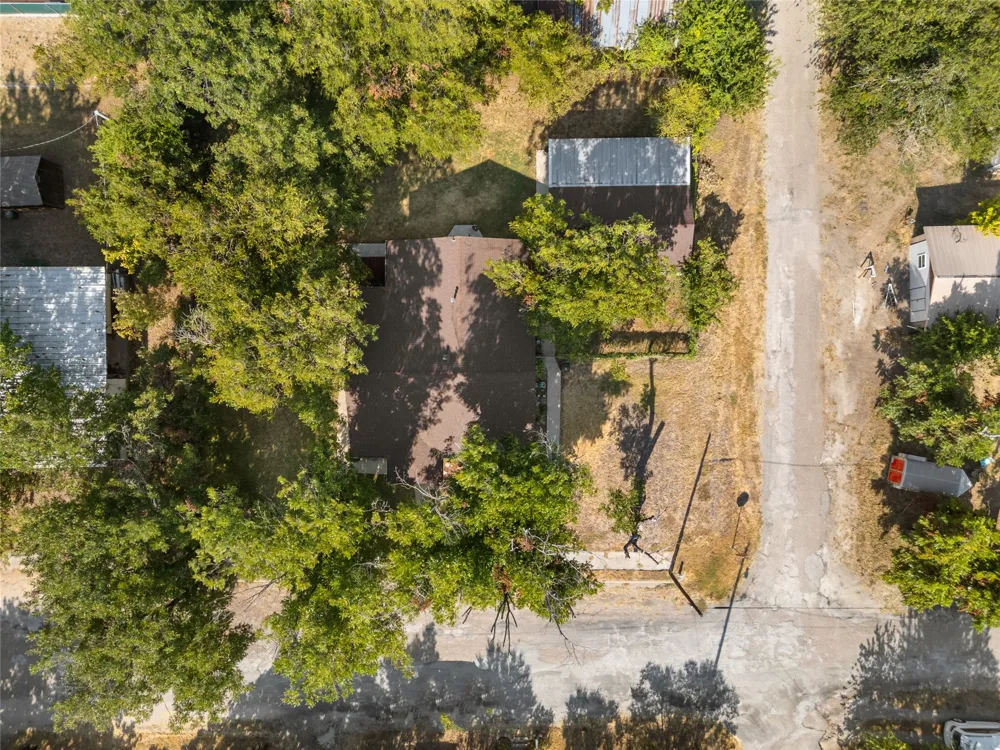 207 S Erath Meridian, TX 76665