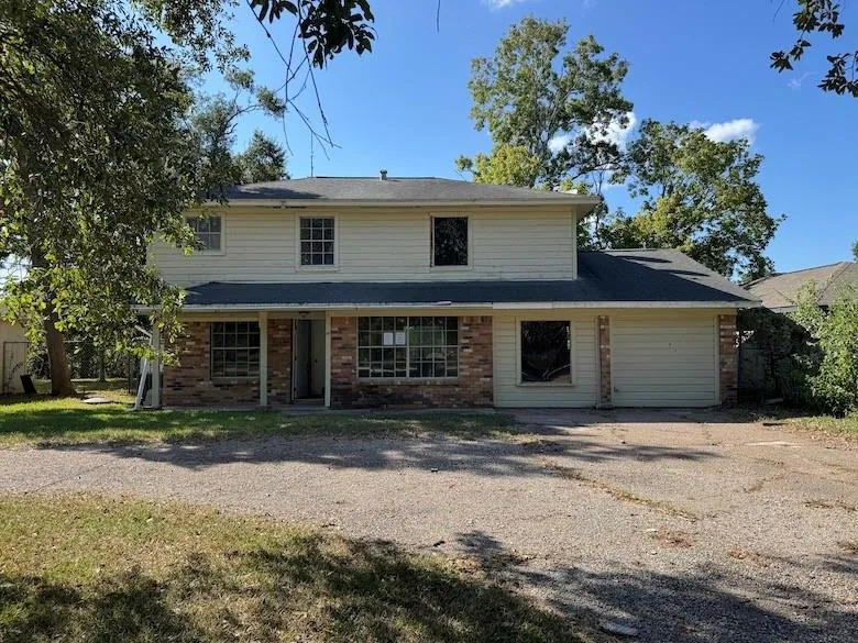 7818 Pin Oak Road Alvin, TX 77511