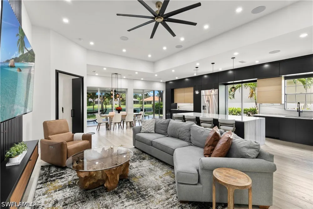 Ellice Way Naples, FL 34119