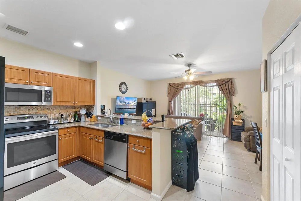 8274 SW 29th Street Miramar, FL 33025