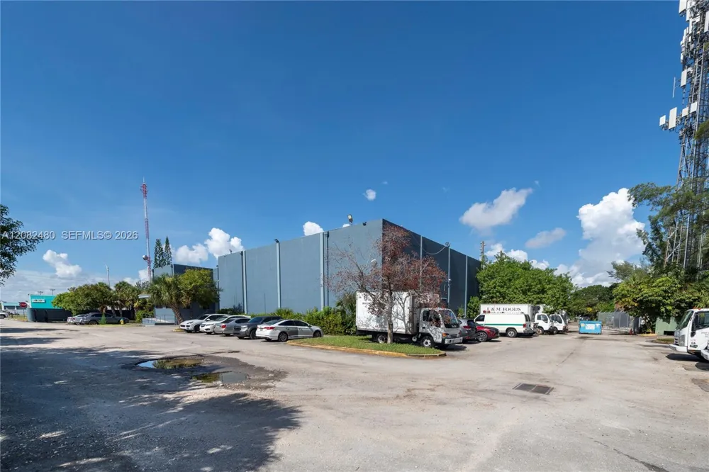 6575 Nova Dr Davie, FL 33317