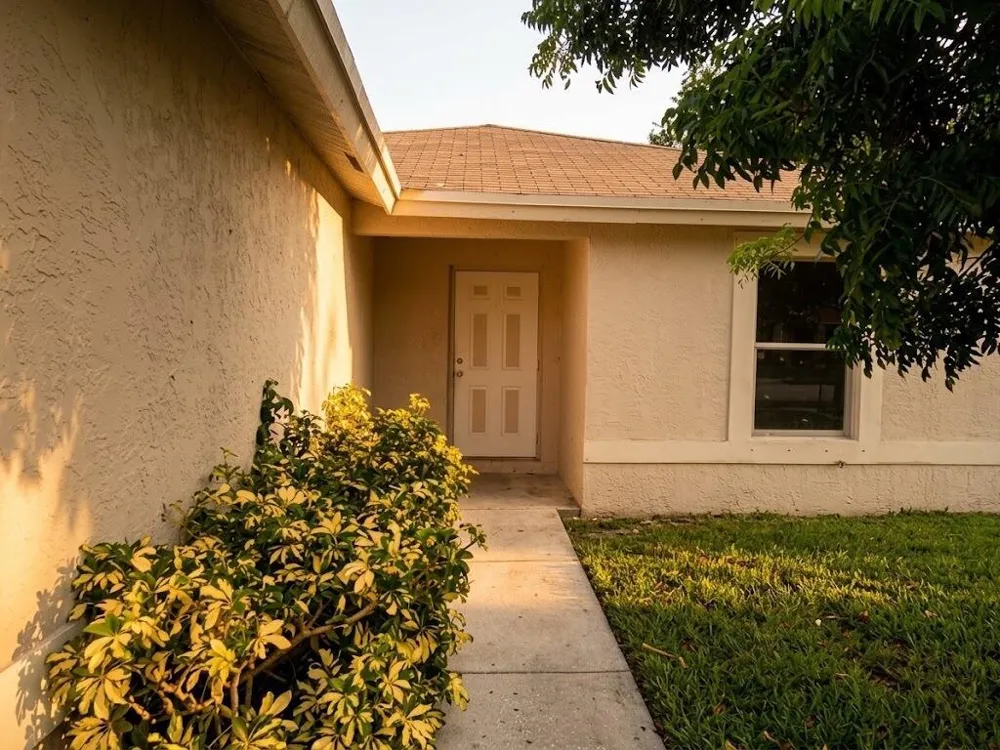 2711 NW 13TH STREET Fort Lauderdale, FL 33311
