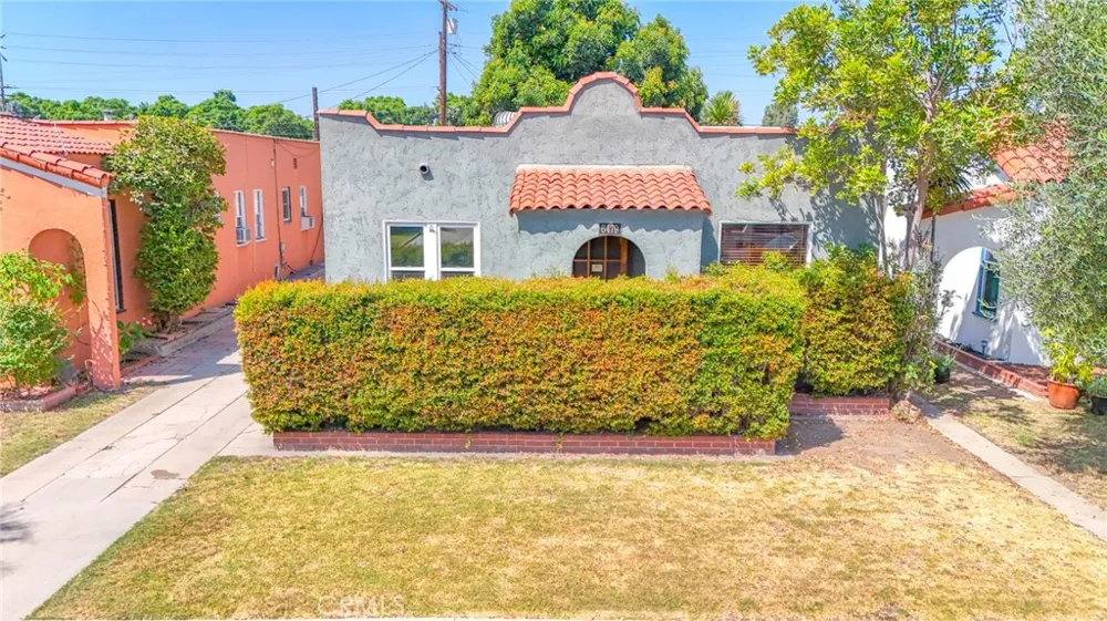 6479 Brayton Long Beach, CA 90805