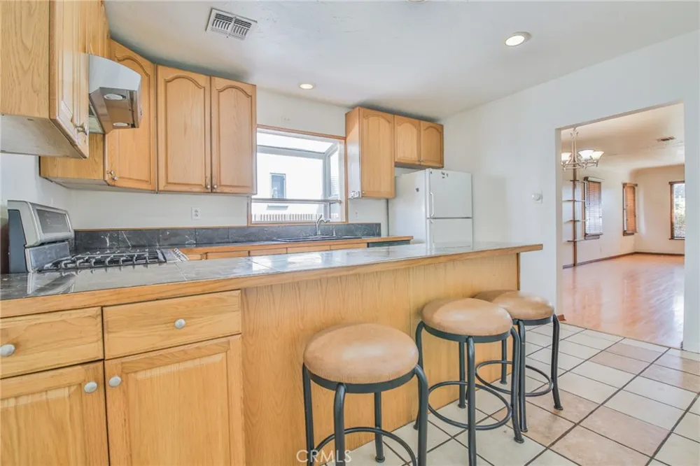 6479 Brayton Long Beach, CA 90805