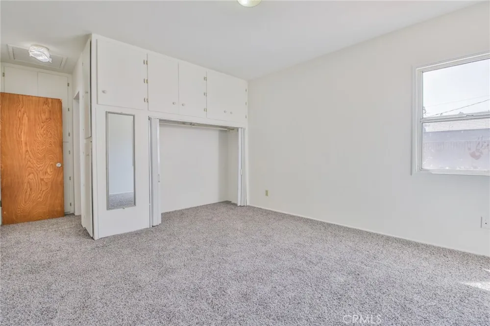 6479 Brayton Long Beach, CA 90805