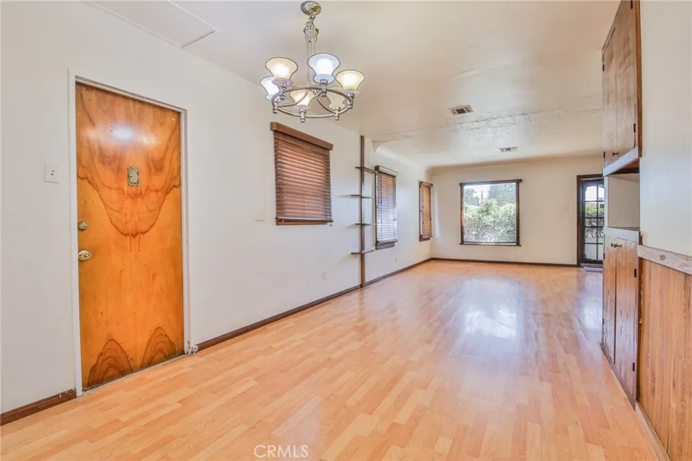 6479 Brayton Long Beach, CA 90805
