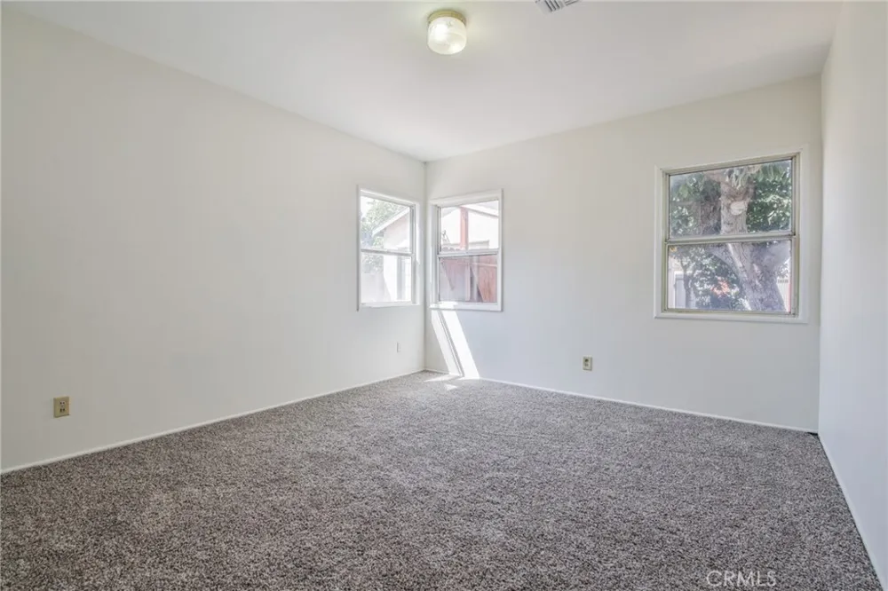 6479 Brayton Long Beach, CA 90805