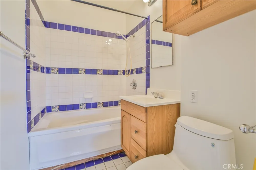 6479 Brayton Long Beach, CA 90805