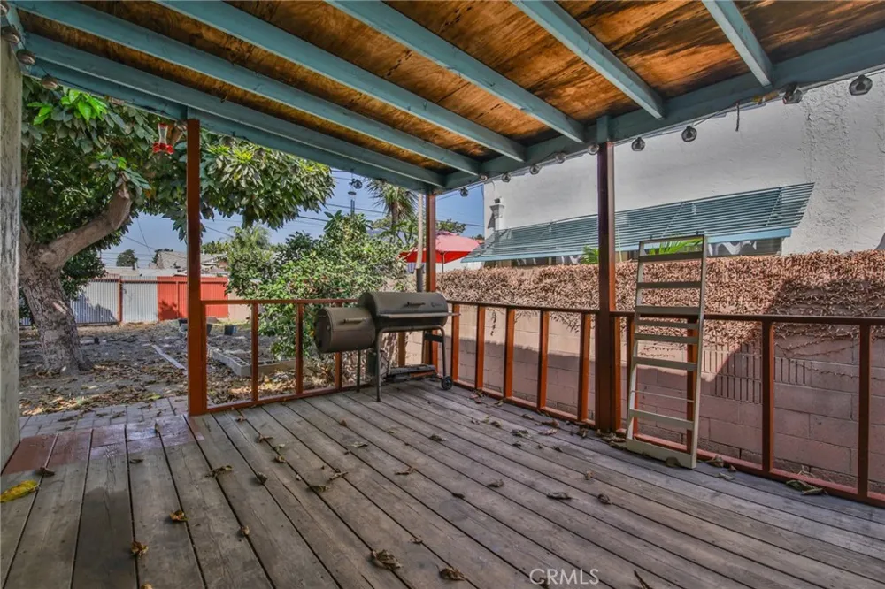 6479 Brayton Long Beach, CA 90805