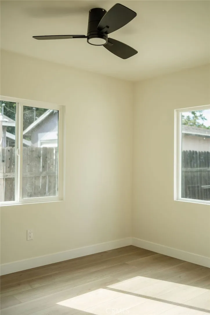 164 E 10th Street San Bernardino, CA 92410