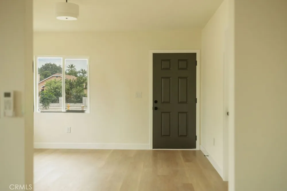 164 E 10th Street San Bernardino, CA 92410