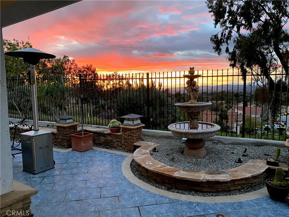 6865 E Georgetown Anaheim Hills, CA 92807
