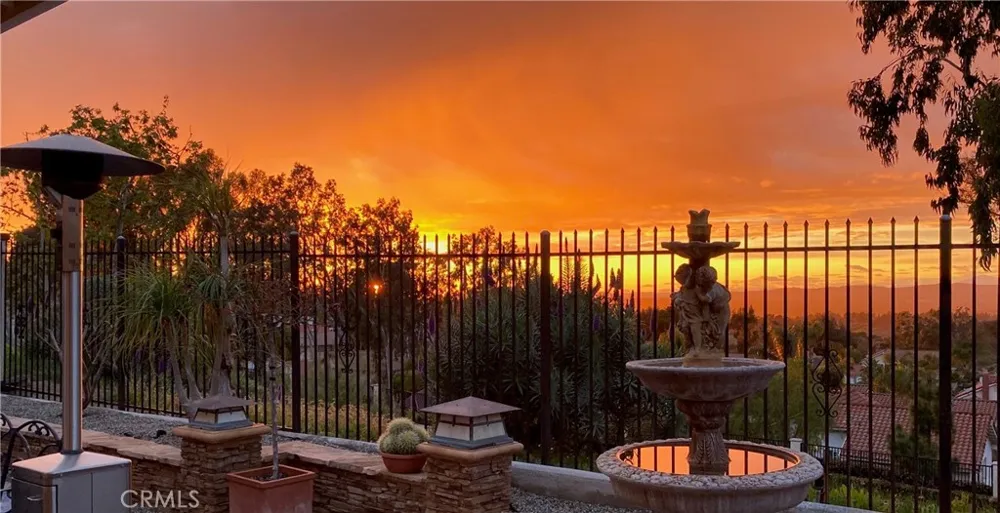 6865 E Georgetown Anaheim Hills, CA 92807