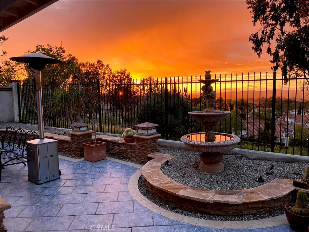 6865 E Georgetown Anaheim Hills, CA 92807