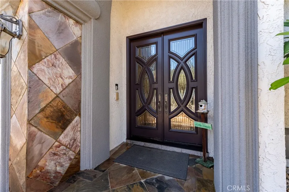 6865 E Georgetown Anaheim Hills, CA 92807