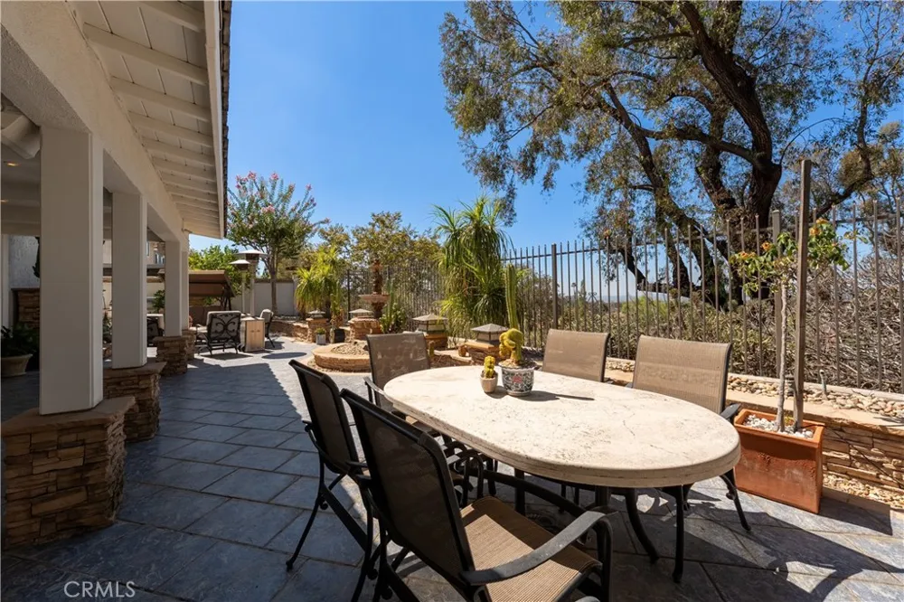 6865 E Georgetown Anaheim Hills, CA 92807