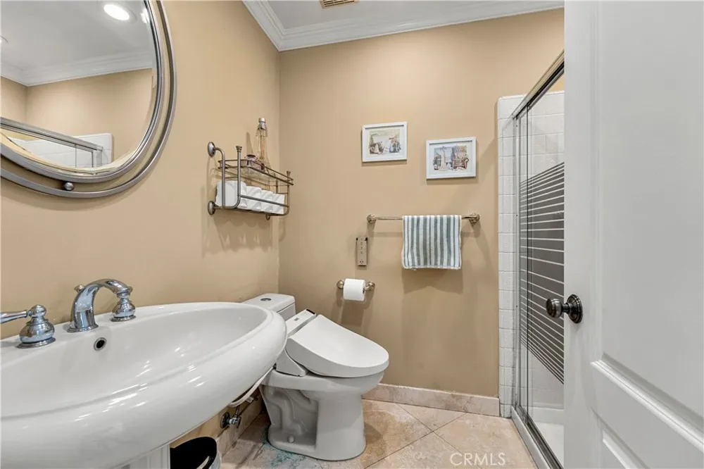 6865 E Georgetown Anaheim Hills, CA 92807