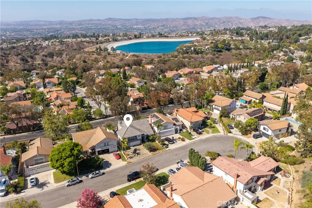 6865 E Georgetown Anaheim Hills, CA 92807