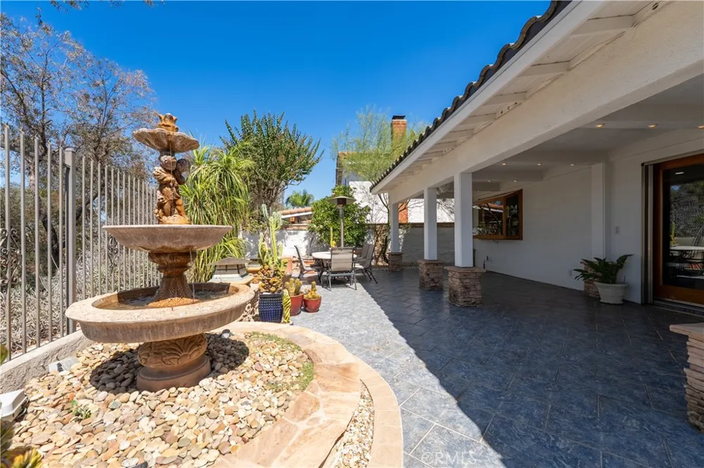 6865 E Georgetown Anaheim Hills, CA 92807