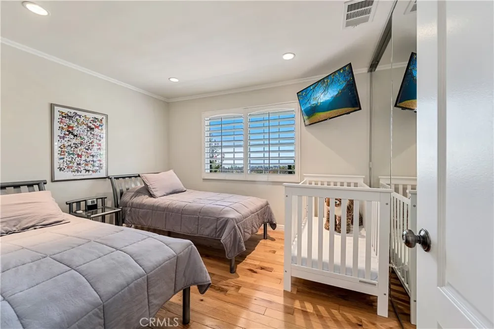 6865 E Georgetown Anaheim Hills, CA 92807