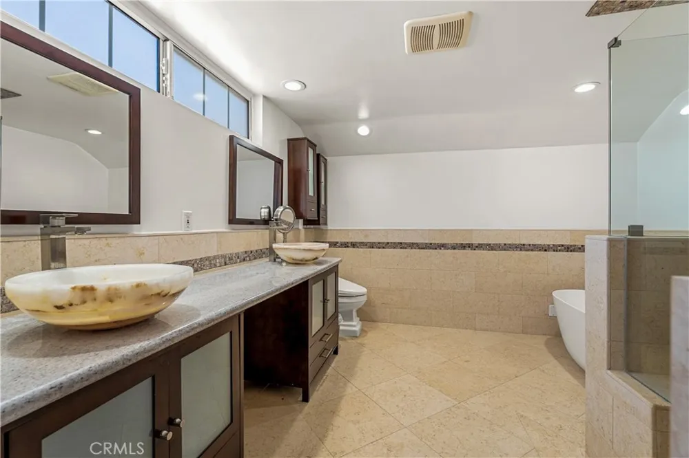6865 E Georgetown Anaheim Hills, CA 92807