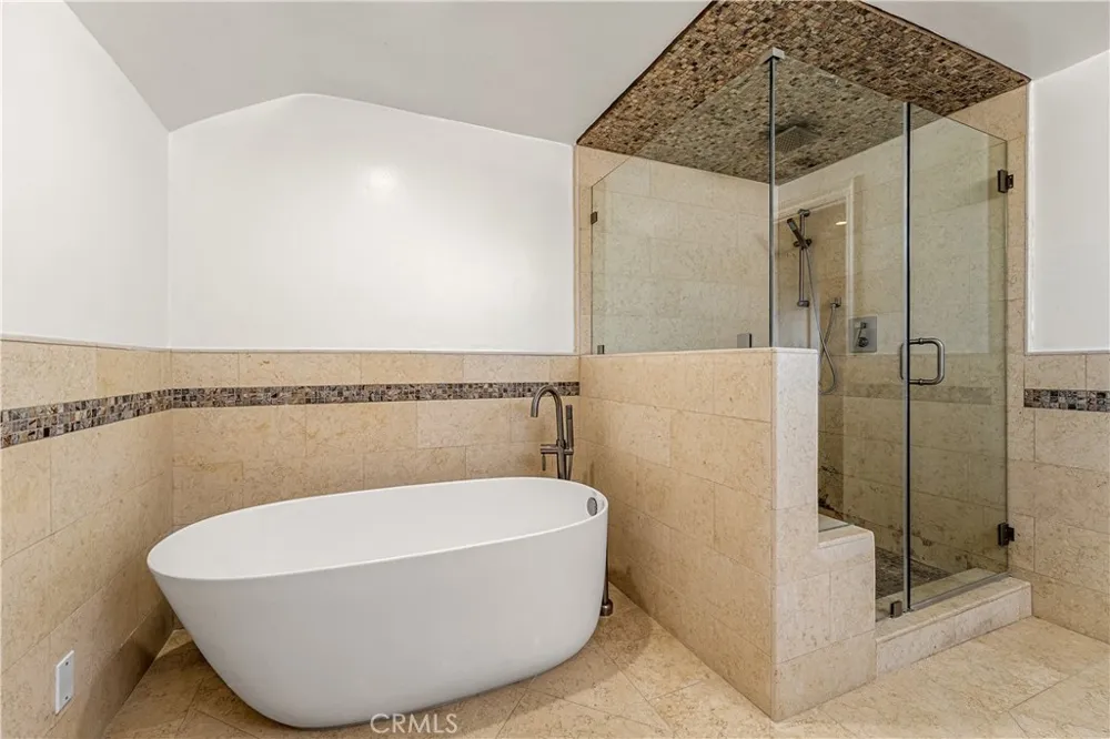6865 E Georgetown Anaheim Hills, CA 92807