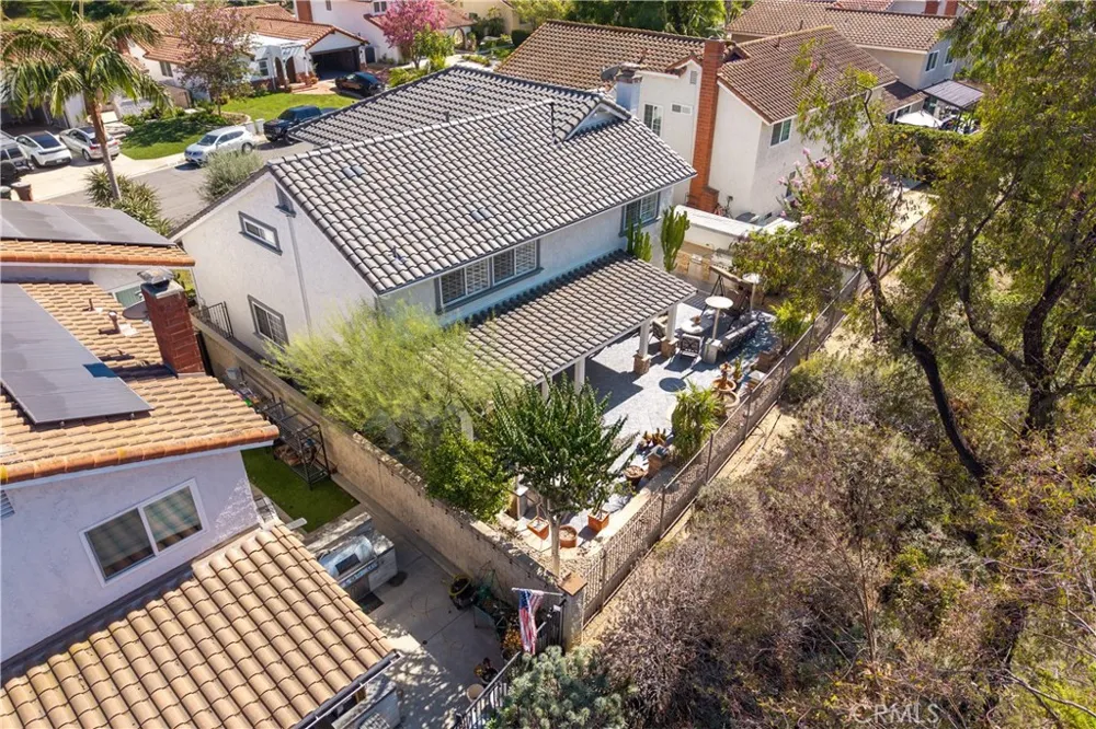6865 E Georgetown Anaheim Hills, CA 92807