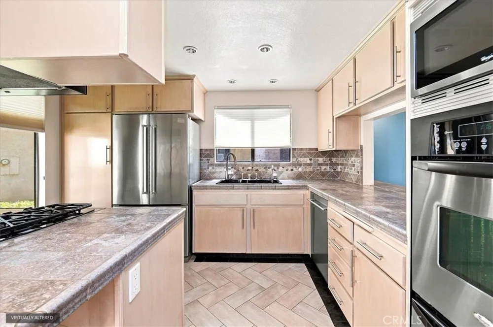 440 Elsmere Drive Riverside, CA 92506