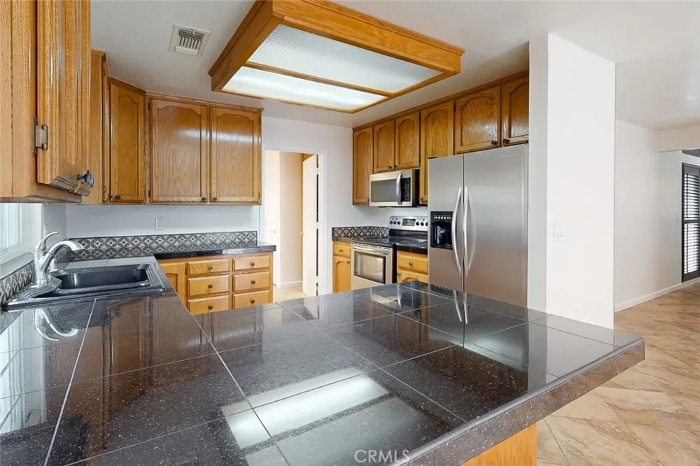 3450 Bob Court Yuba City, CA 95993
