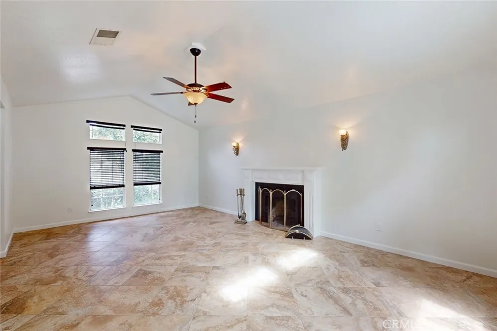 3450 Bob Court Yuba City, CA 95993