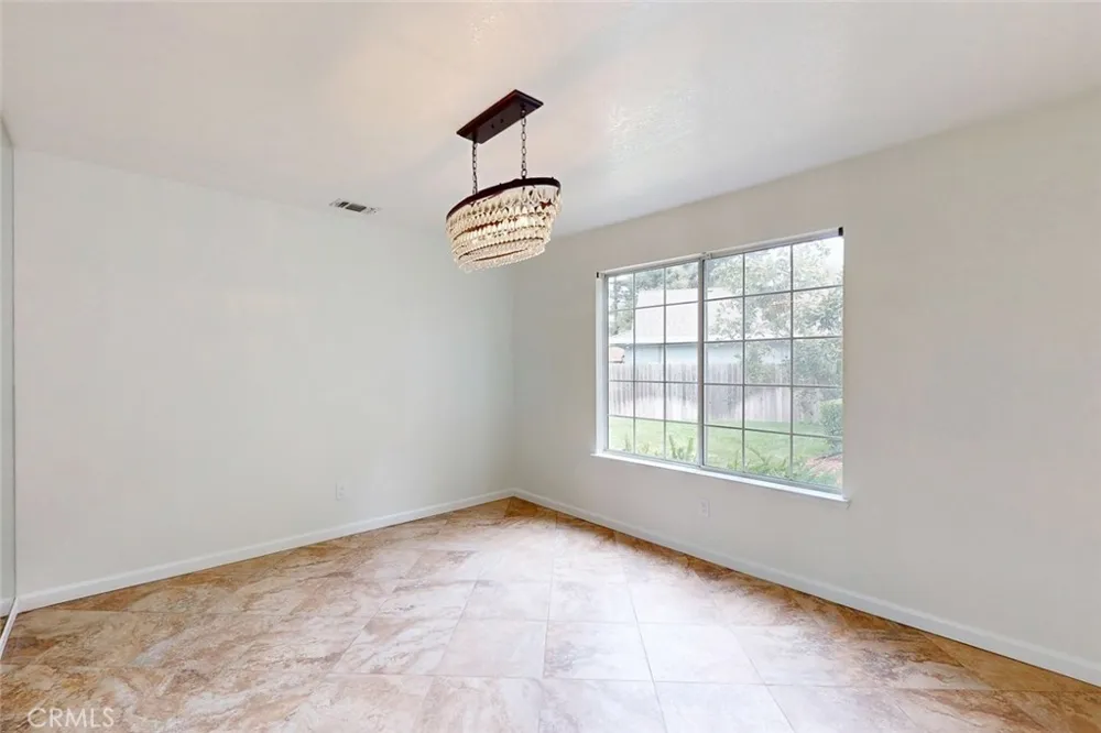 3450 Bob Court Yuba City, CA 95993