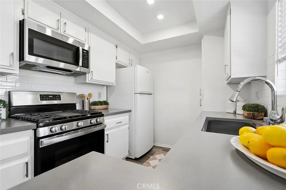 2120 Dufour Avenue #5 Redondo Beach, CA 90278
