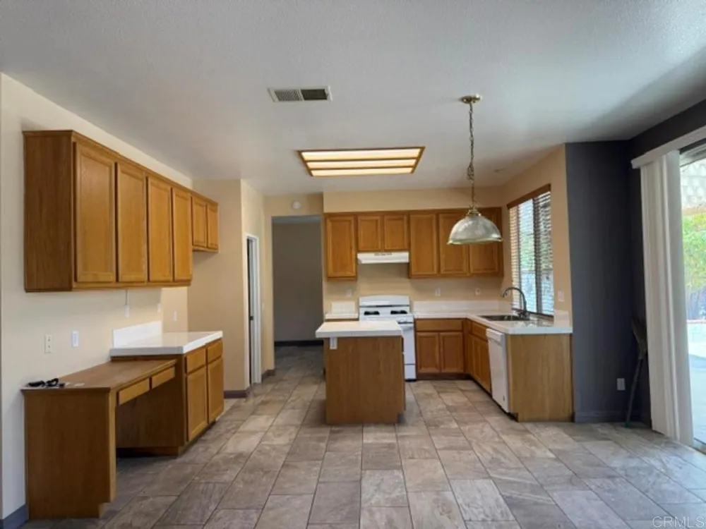 37978 Spur Drive Murrieta, CA 92563