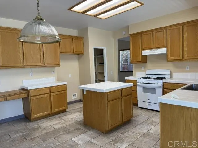 37978 Spur Drive Murrieta, CA 92563