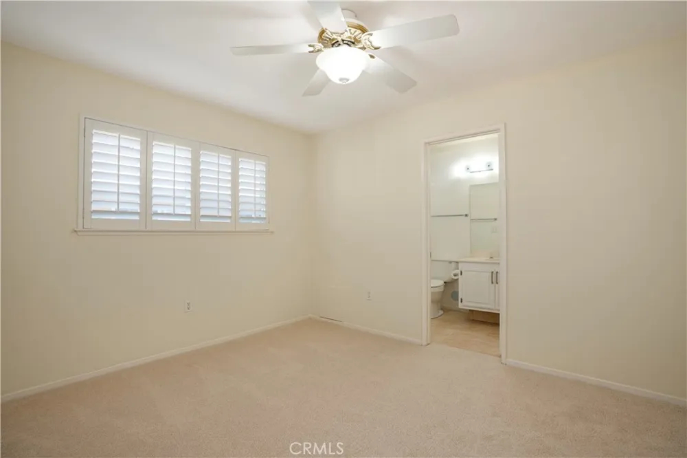 26807 Circle Of The Oaks Newhall, CA 91321