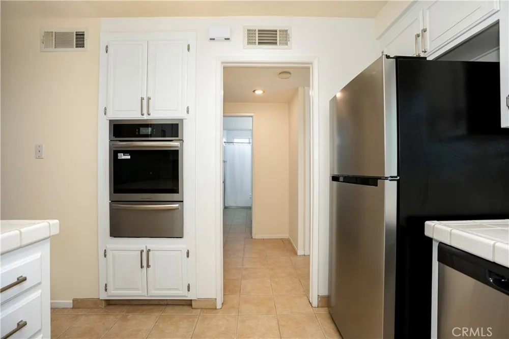 26807 Circle Of The Oaks Newhall, CA 91321