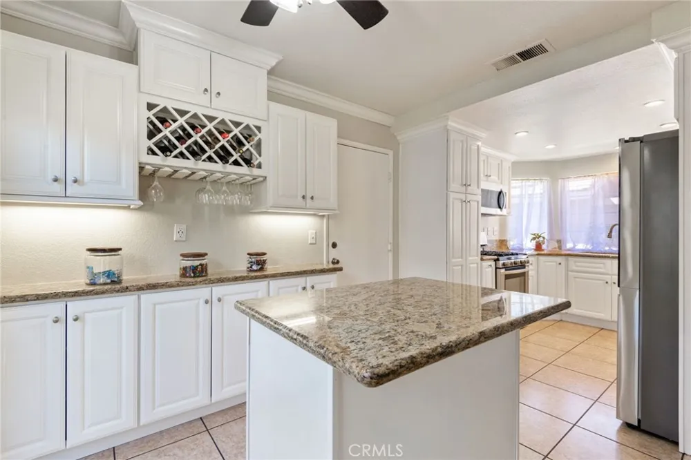 41441 Avenida De La Reina Temecula, CA 92592