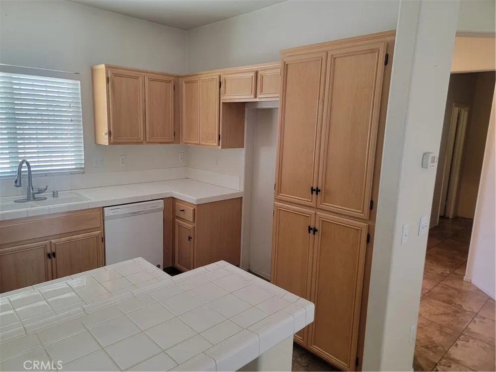 10515 Arlette Court Adelanto, CA 92301