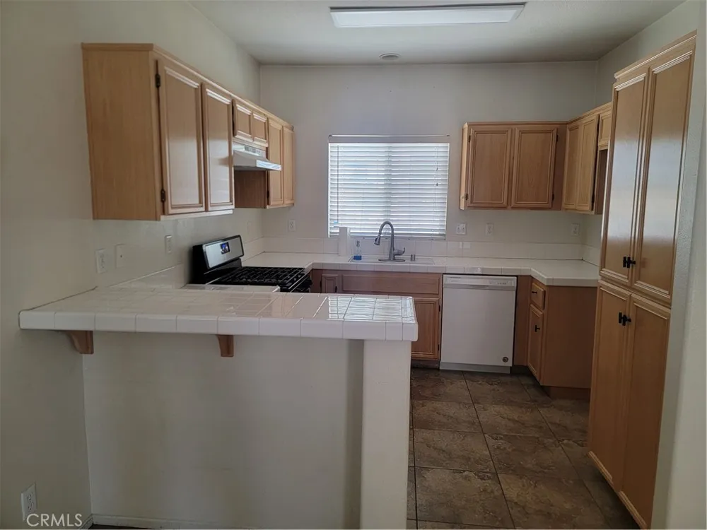 10515 Arlette Court Adelanto, CA 92301
