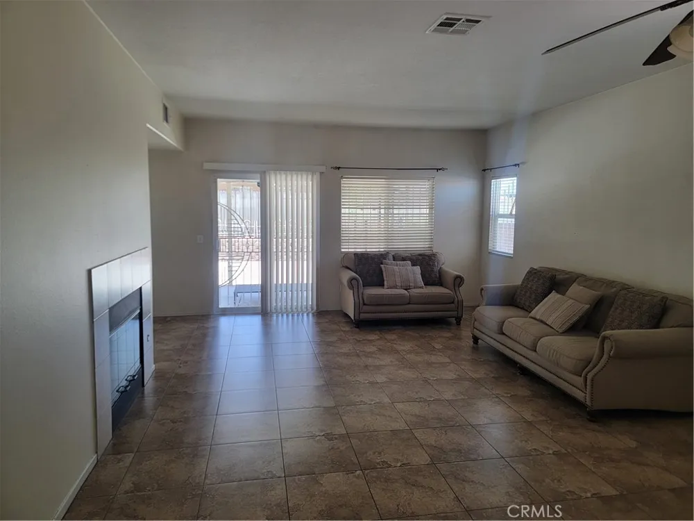 10515 Arlette Court Adelanto, CA 92301