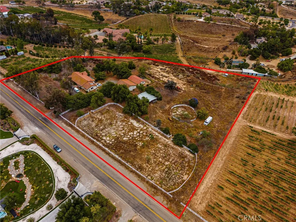 33545 Madera De Playa Temecula, CA 92592